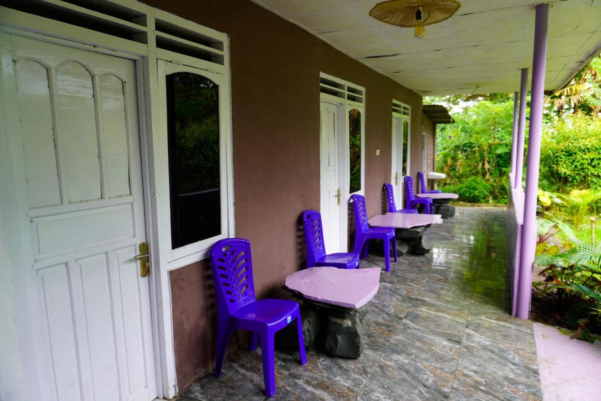 Legend Guesthouse Келімуту Екстер'єр фото